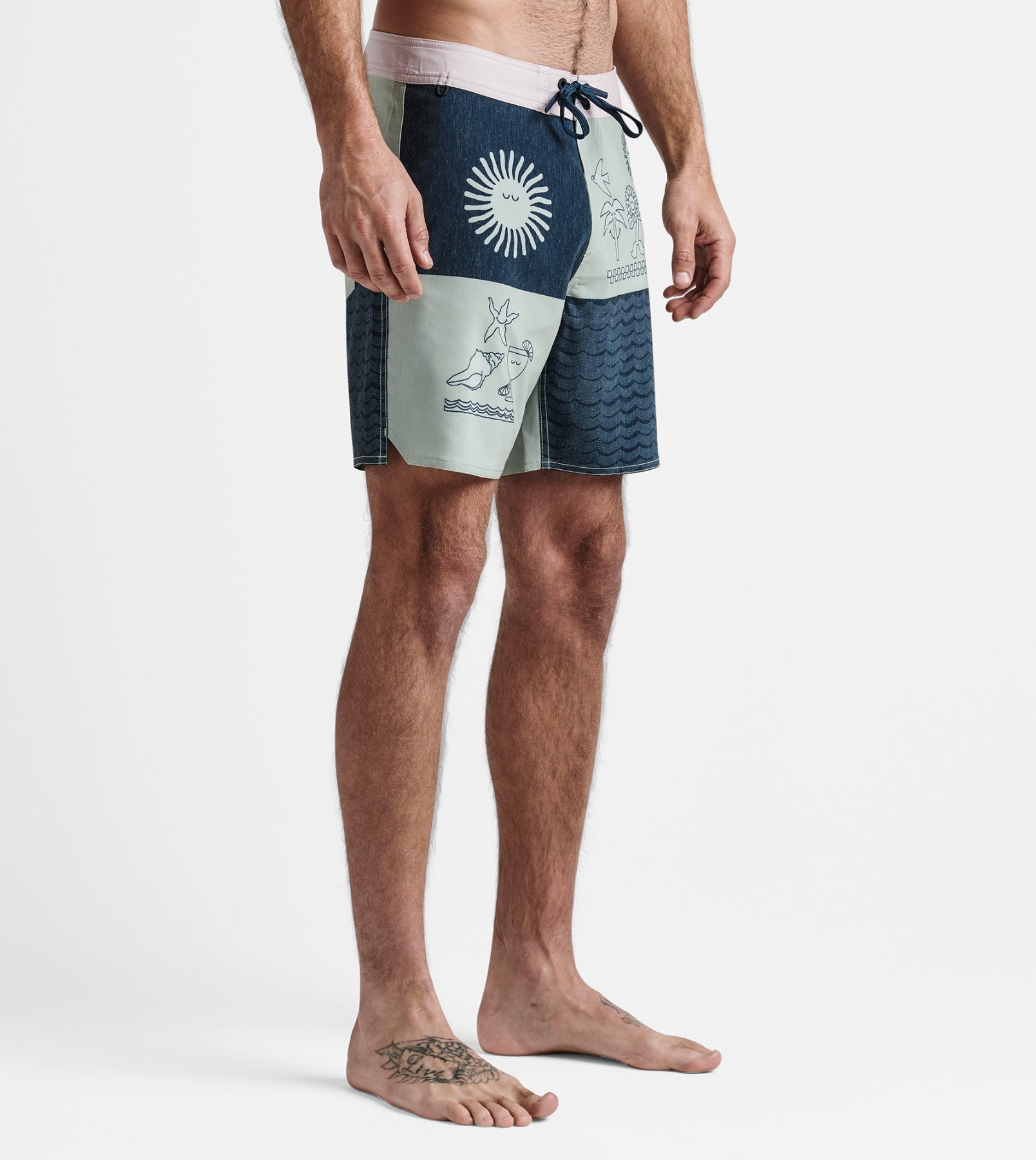 Passage Boardshorts 17"