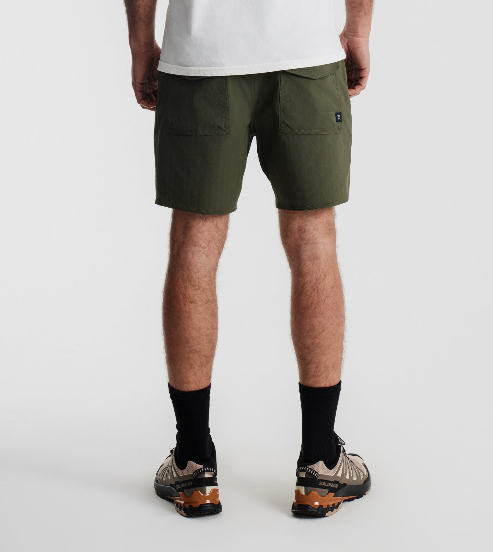 Layover Trail Shorts 17"