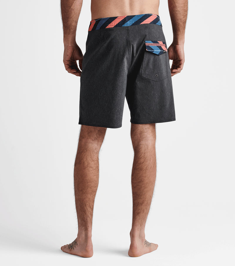 Passage Oscura Boardshorts 18" Roark